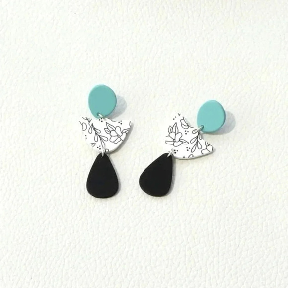 2 LEFT! Turquoise & Black Dangle Trendy Earrings - Picture 6 of 6